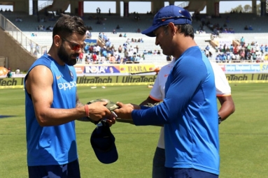 India Vs Australia: Team India Wear Army caps As a Mark of Respect